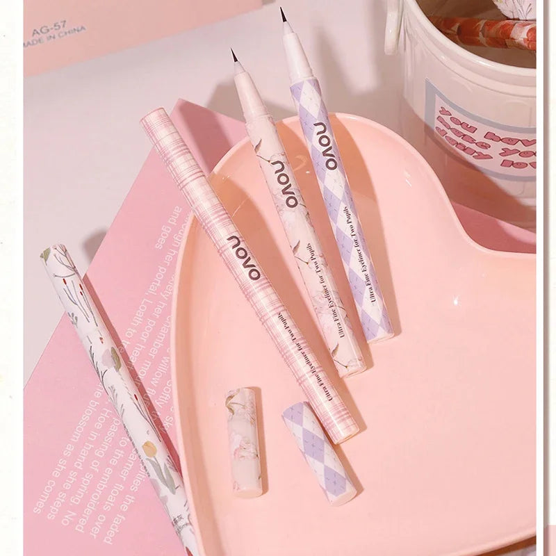 White Eyeliner Soft Gel White Eye liner Pencil Highly Pigmented Long Lasting Waterproof Eyeliner Pen Brightening Eye Makeup Tool